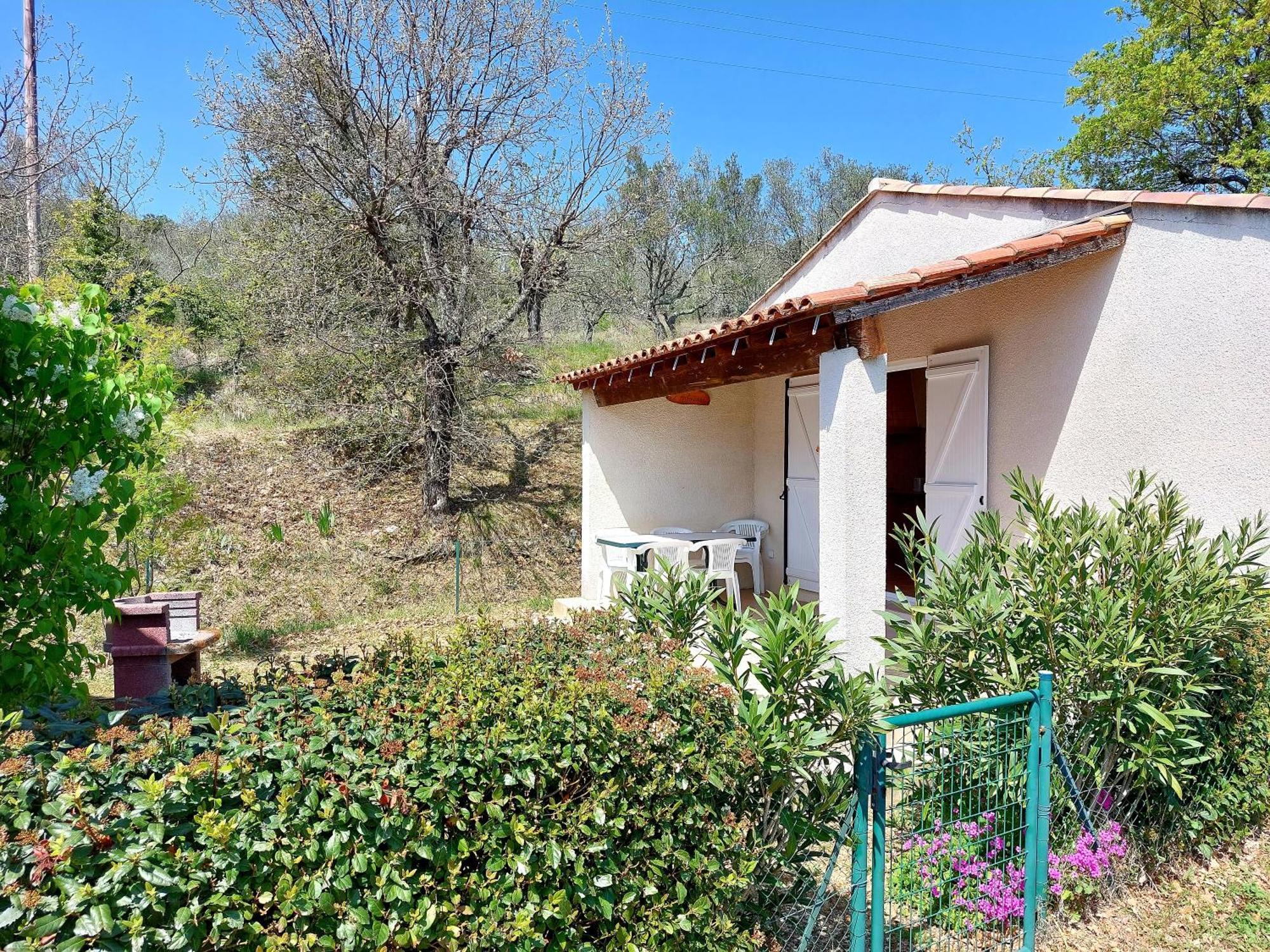 Village De Gites La Fontinelle Bessas Exteriér fotografie
