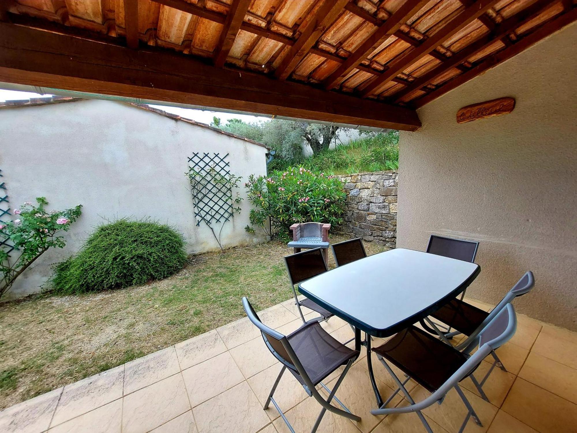 Village De Gites La Fontinelle Bessas Pokoj fotografie